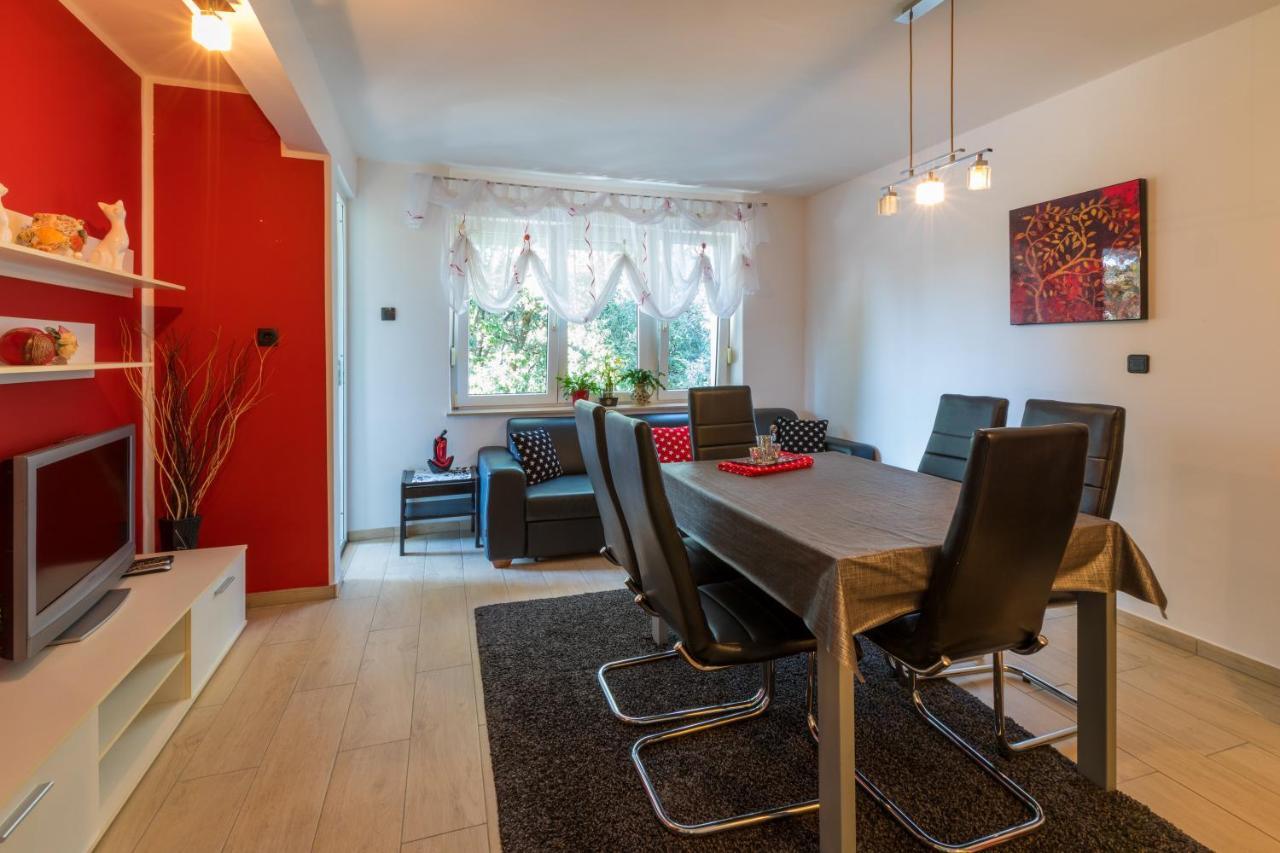 Apartman Mladenka Dramalj Eksteriør billede
